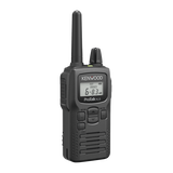 Radio portátil UHF 450-470 MHz, 2 W, 16 canales, Resistente a Golpes MIL-STD-810, manos libres VOX. Incluye antena, batería, cargador y clip